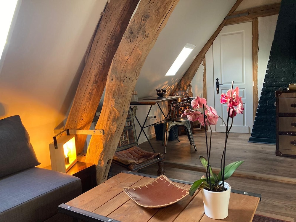 Romantic Suite, Ensuite (La Mansarde)