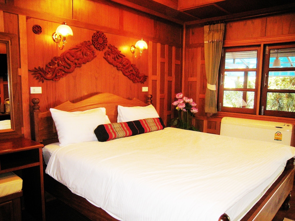 Family Bungalow photo 2