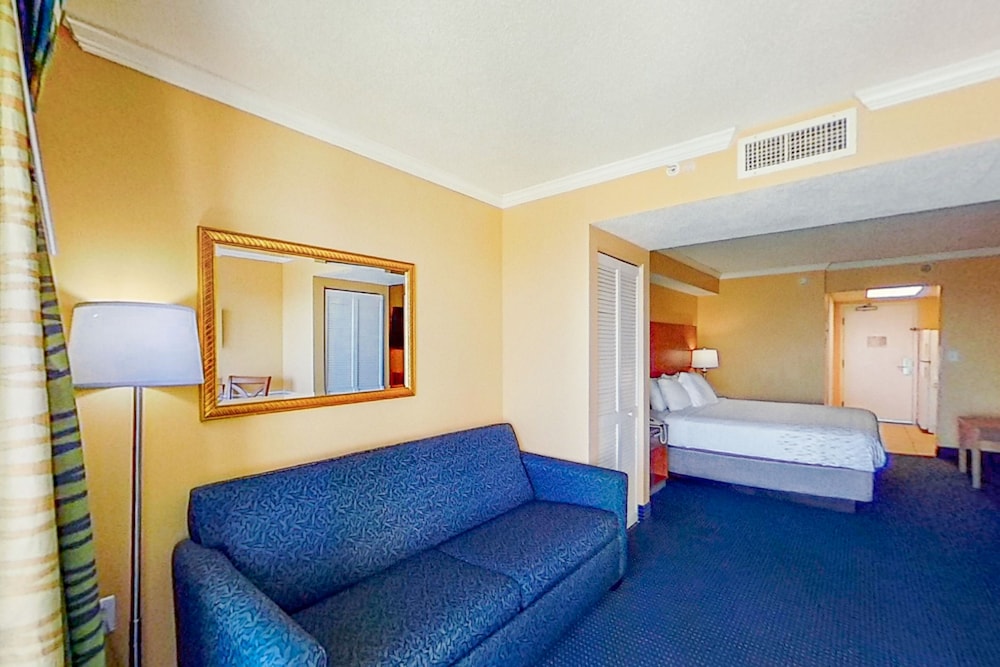 Room (Studio,Oceanfront) photo 2