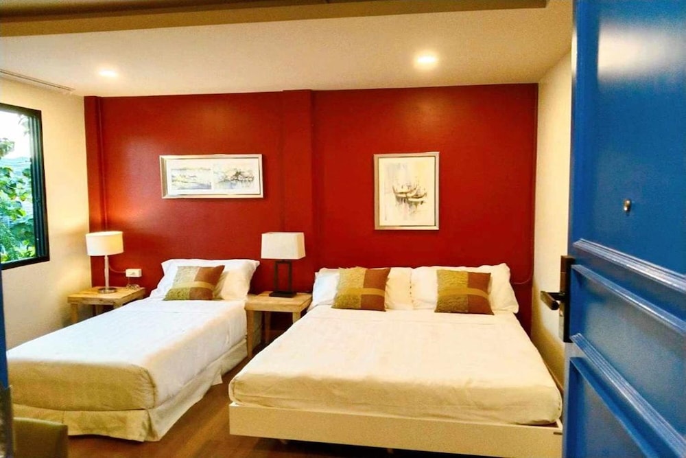Deluxe Triple Room photo 2