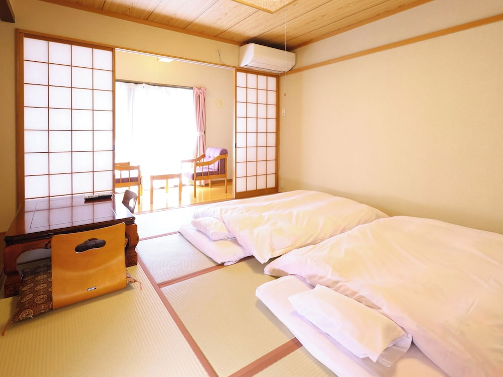 Japanese-style 8tatami mats room, Non Smoking - Photo 6