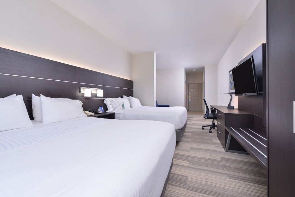 Room, Multiple Beds photo 2