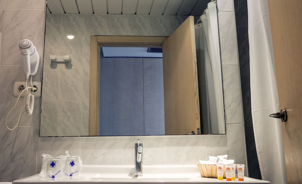 Double Room, Ground Floor - Photo 7