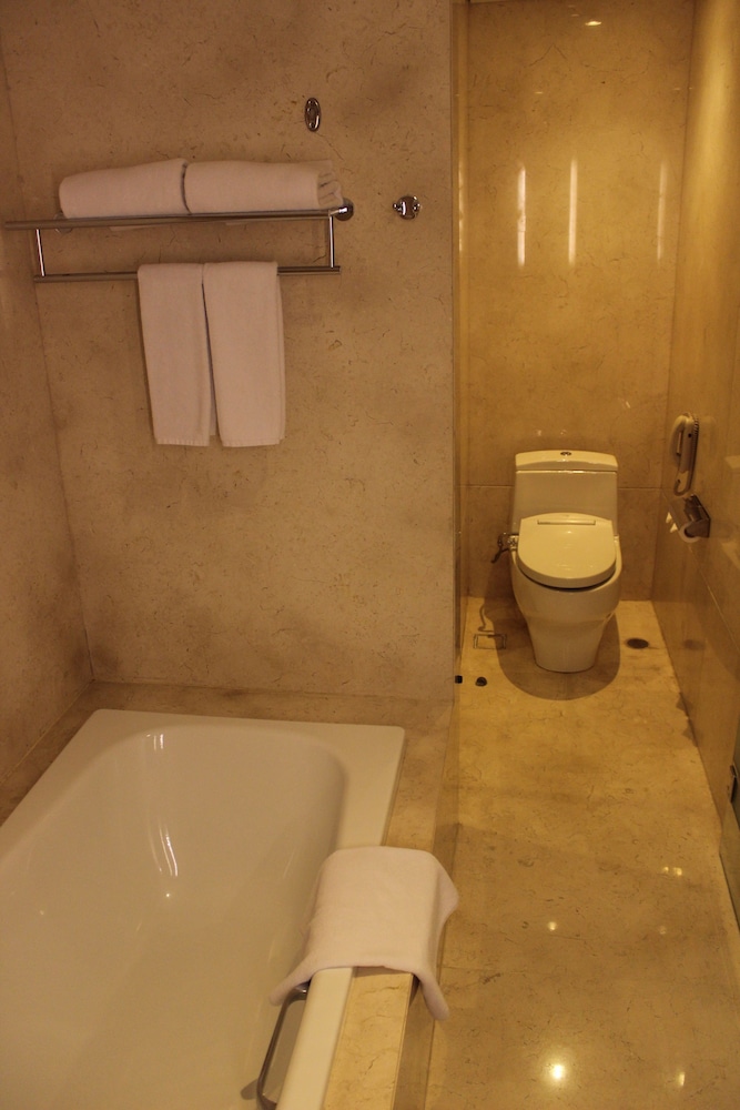 Club Double Room, 1 King Bed photo 3