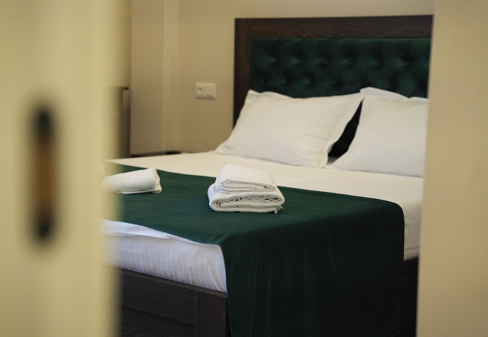 Classic Double Room, Balcony, City View