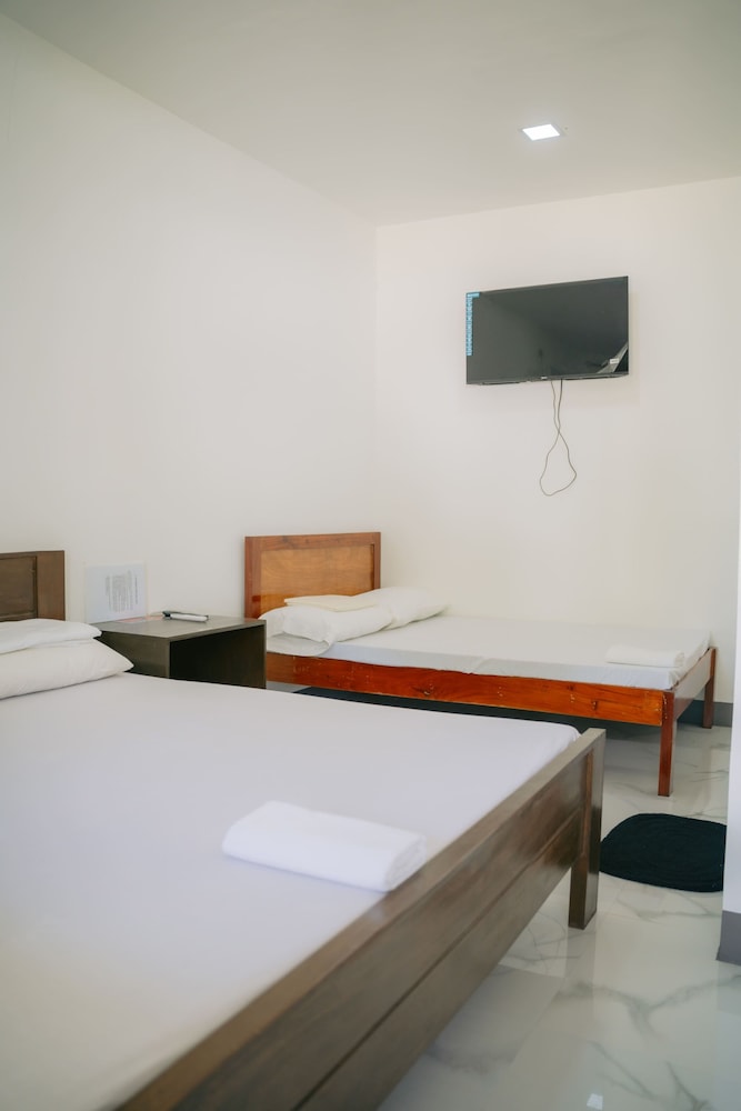 Signature Studio, Multiple Beds, Non Smoking, Patio photo 1
