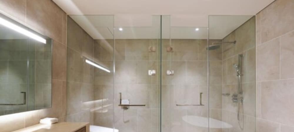 Sugam Suite King photo 3