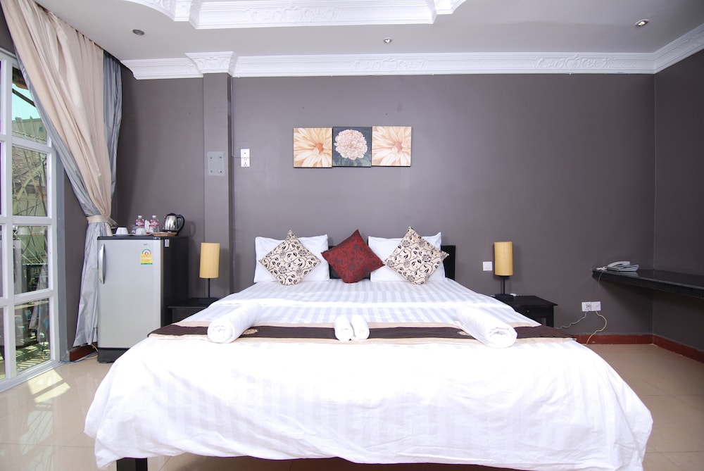 Superior Suite, River View