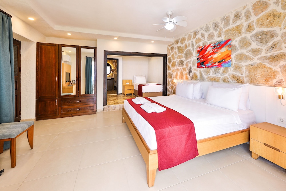 Comfort Plus with Pool View