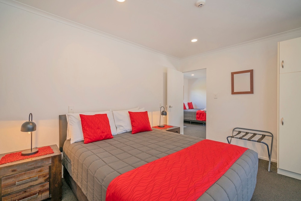 Standard Quadruple Room - Photo 1
