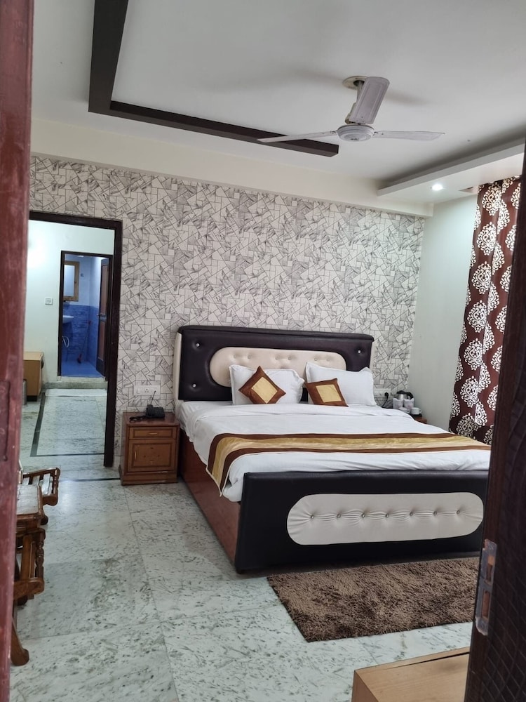 Family Studio Suite