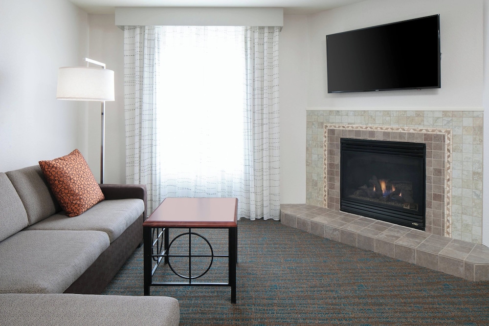 Suite, 1 Bedroom - Photo 1