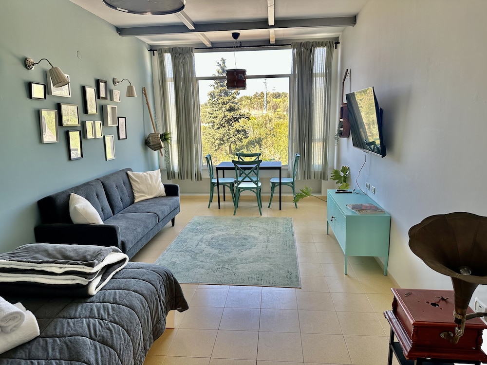Family Studio Suite photo 2