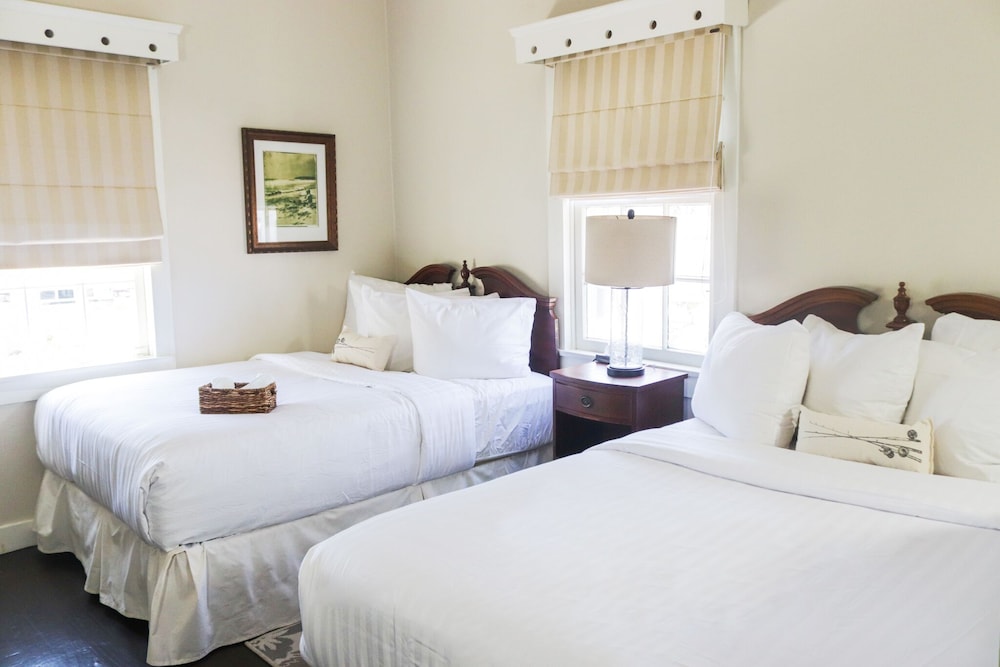 The Gardenia Room