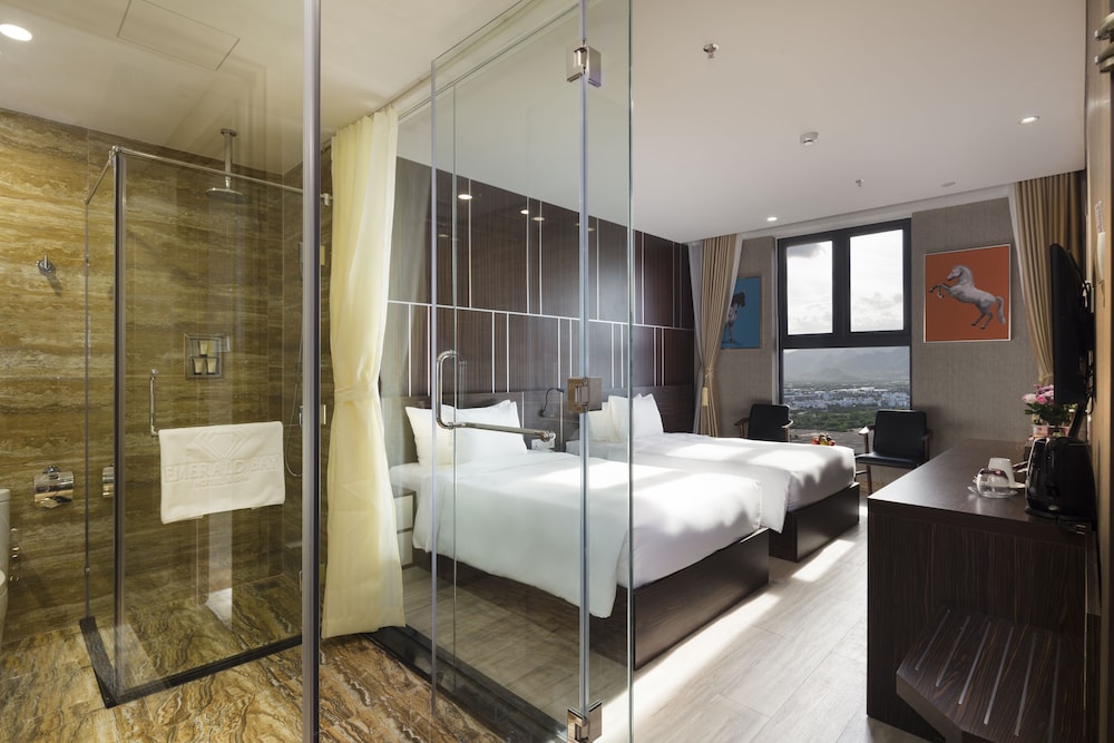 Deluxe Double Room, City View - Photo 16