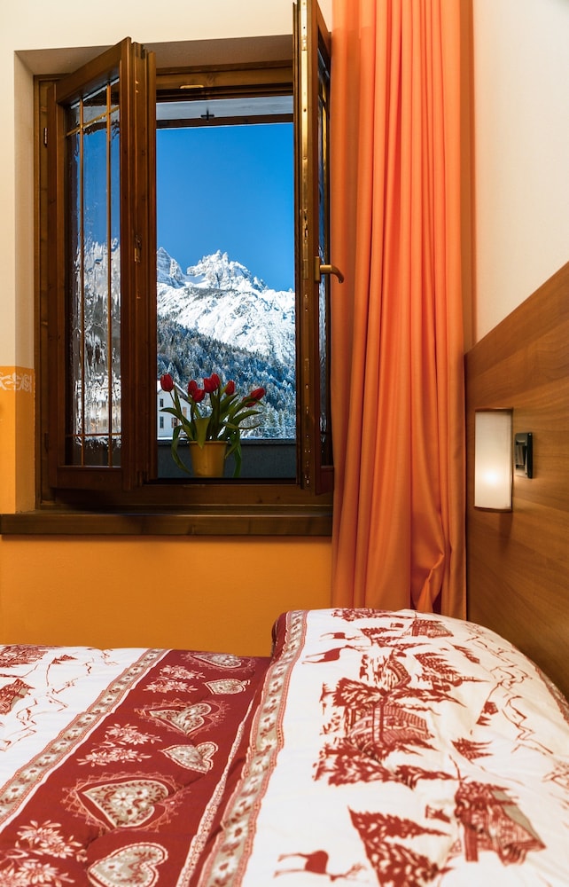 Double Or Twin Room, Balcony, Mountain View