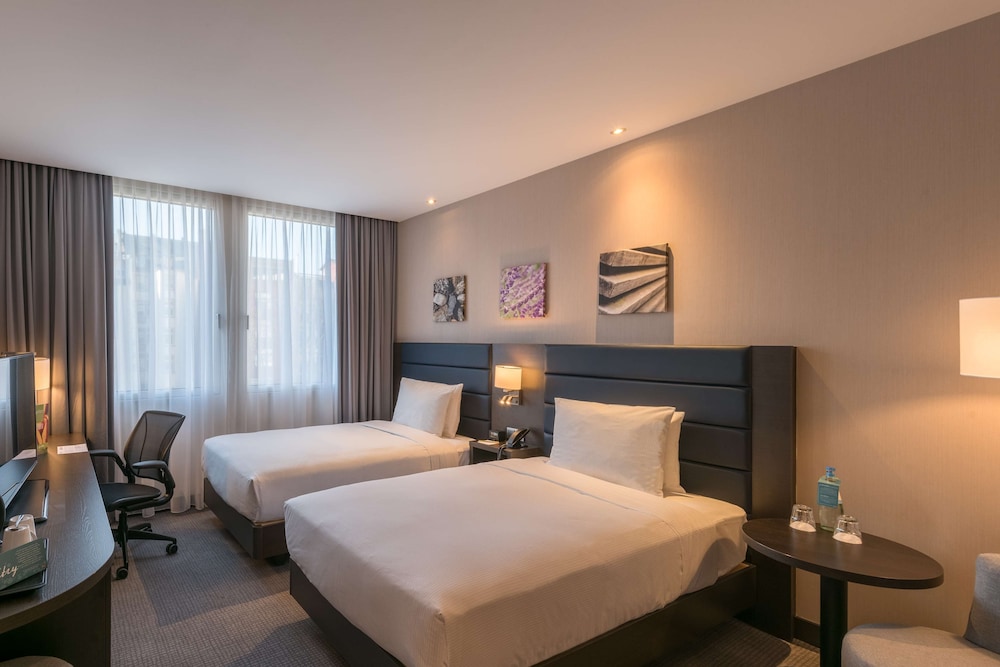 Room, 2 Queen Beds, Non Smoking