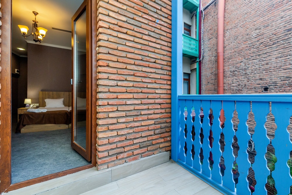 Standard Twin Room, Balcony, Courtyard View photo 1