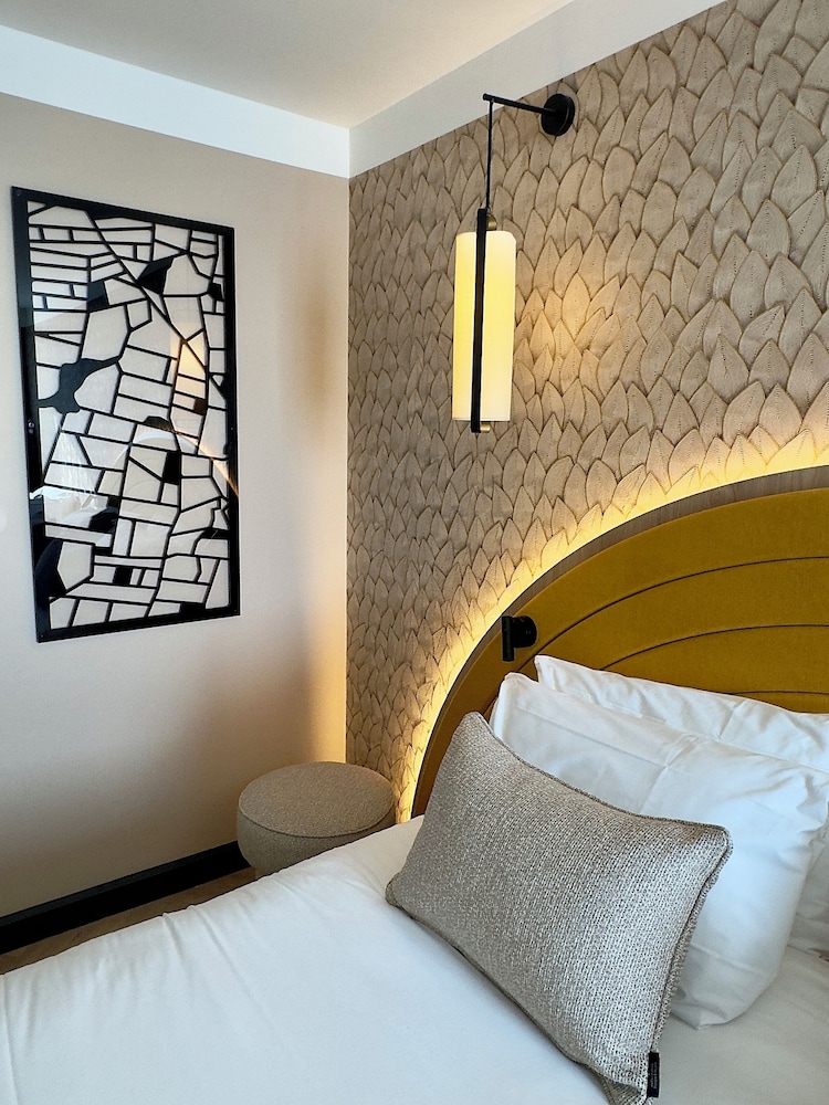 Junior Suite, 1 Double Bed - Photo 3