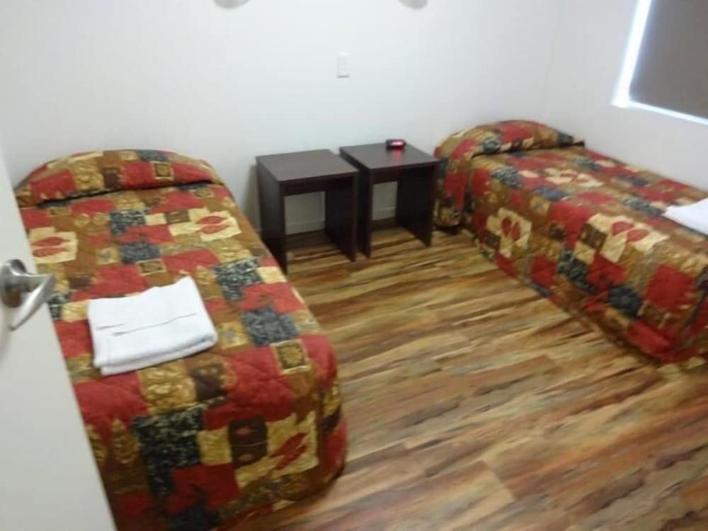 Standard Suite, 2 Bedrooms, Non Smoking (Cabin) photo 3