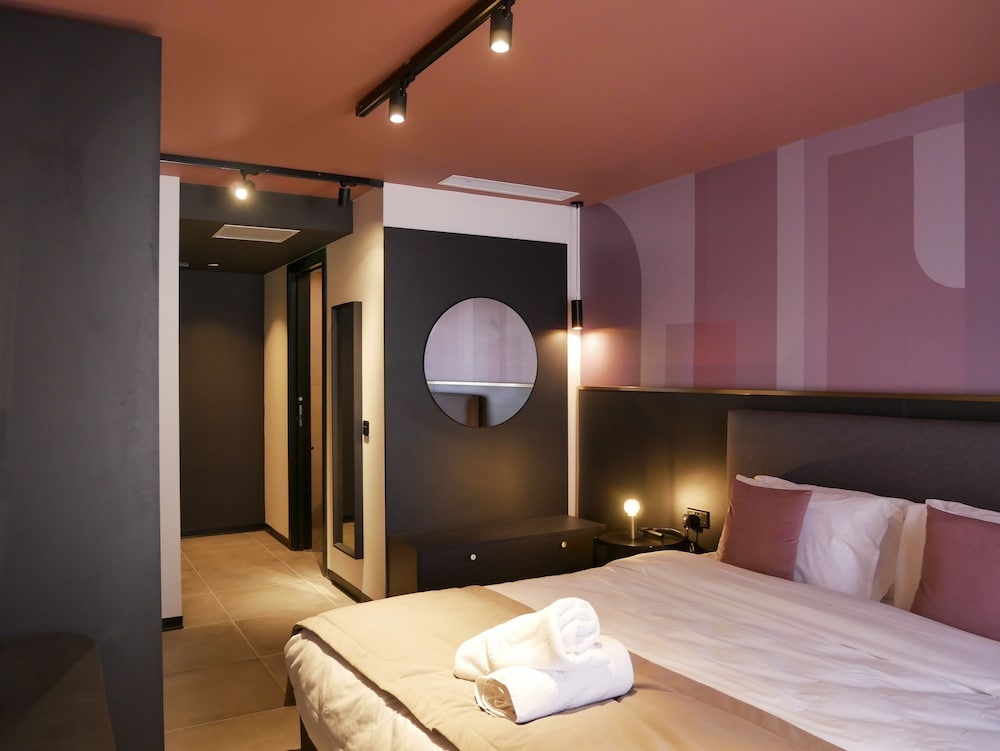Luxury Studio - Photo 1