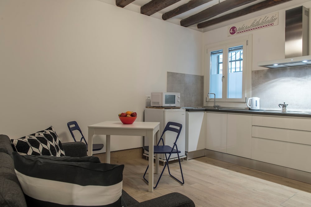 Appartamento al traghetto S.Croce 672/A photo 3