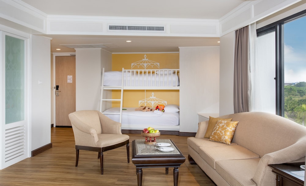 Family Suite - Photo 9