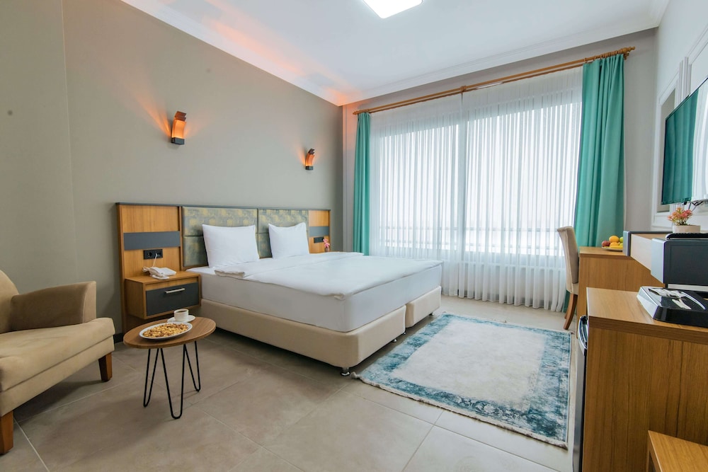 Standard Double Room - Photo 7