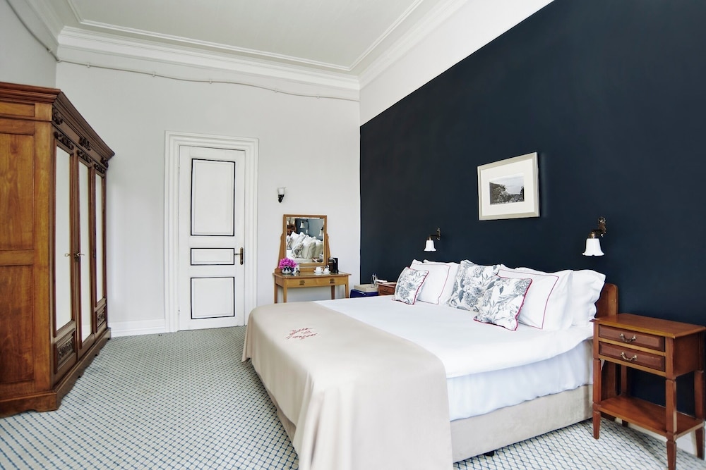 Exclusive Room With Island/City View photo 1