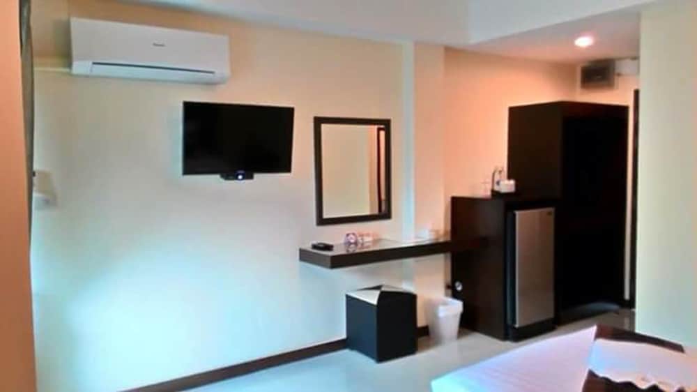 Double Room, 1 King Bed photo 2