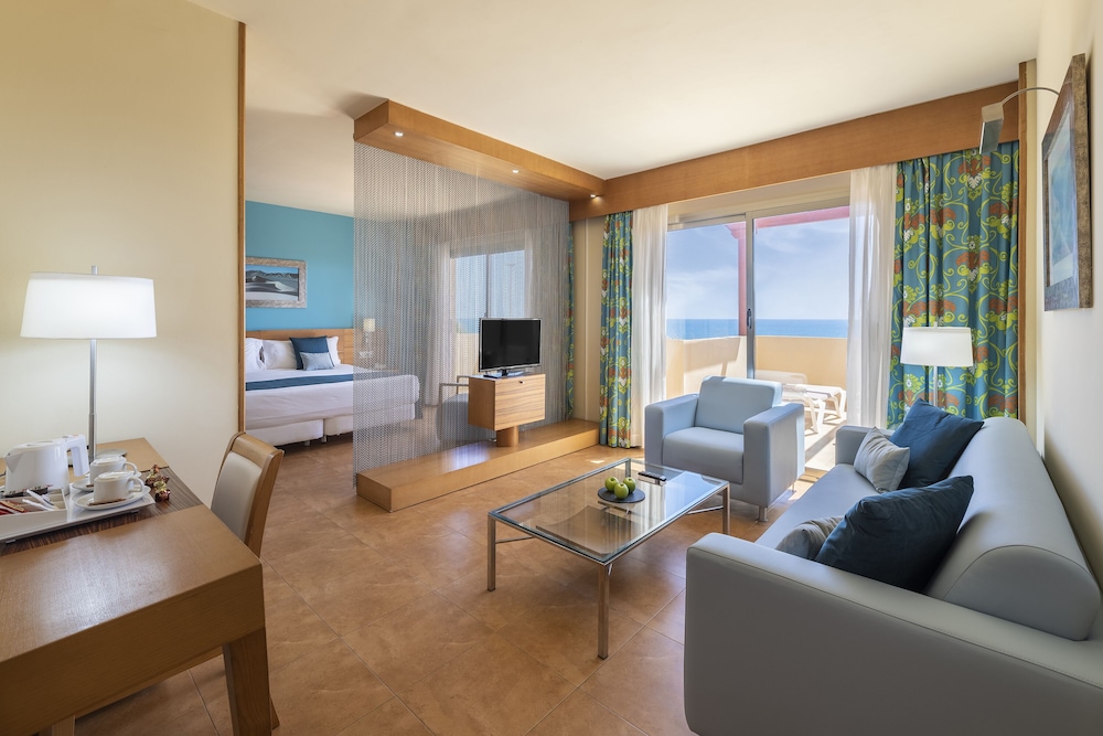 Junior Suite, Sea View (Single use) - Photo 3