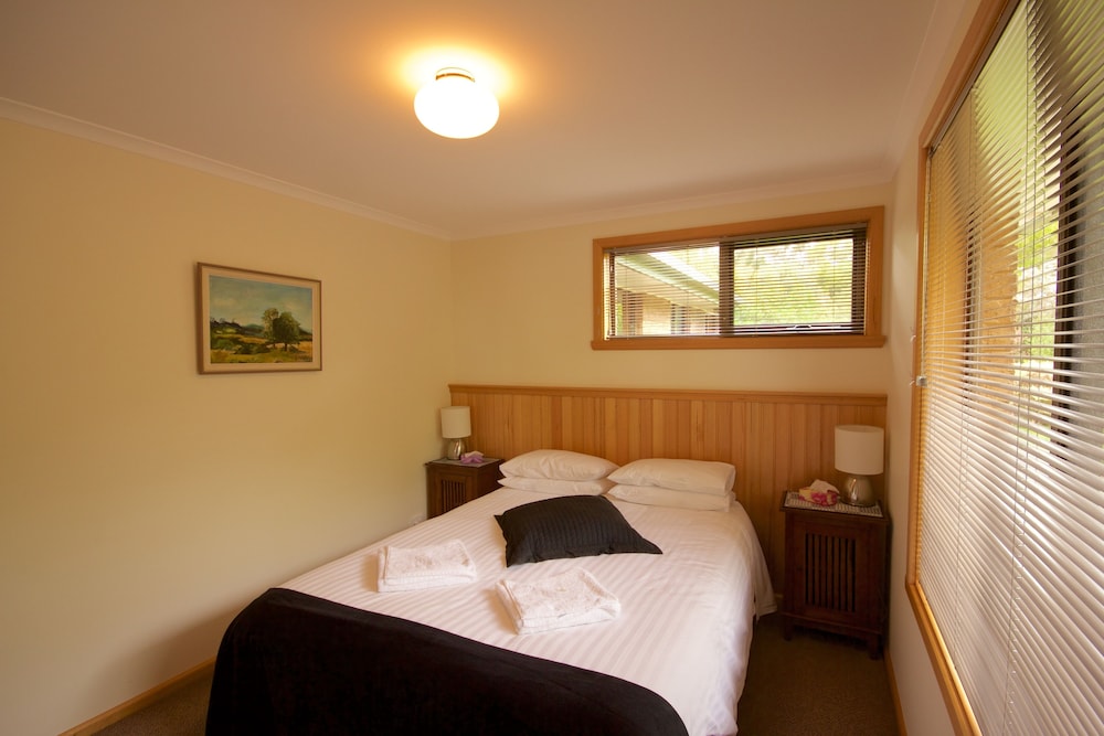 The Deck(One Bedroom 2 people | Two Bedroom 4 people) photo 1