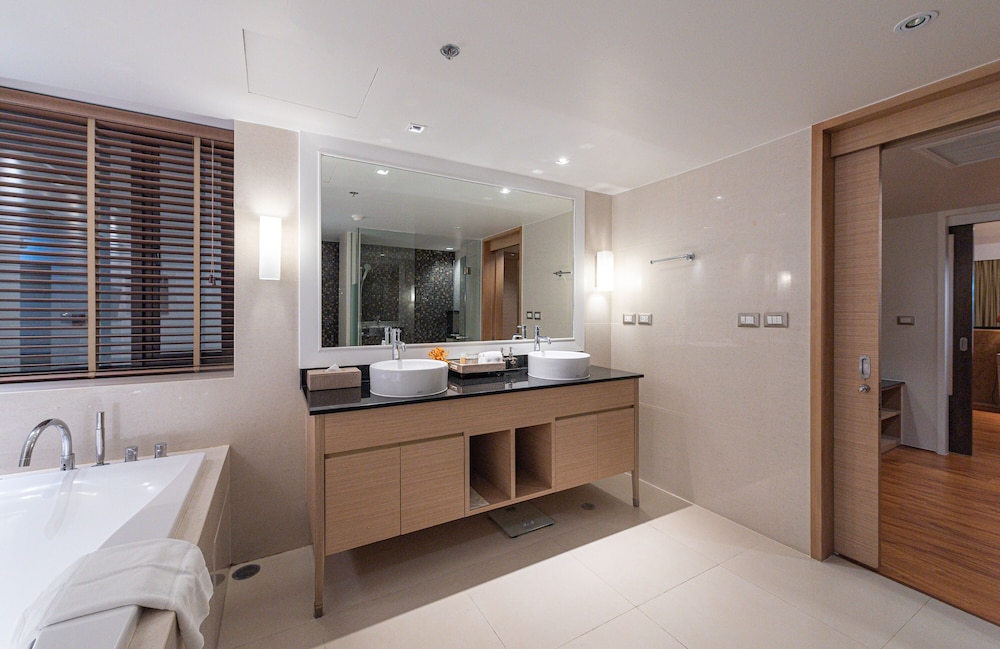 Grand Deluxe Suite - Free Suvarnabhumi Airport Transfer - Photo 19