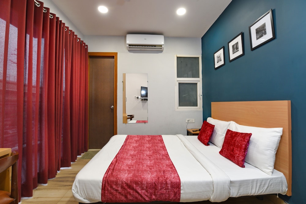 Deluxe Room - Photo 3