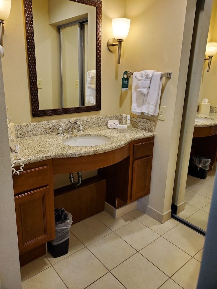 Suite, 2 Queen Beds - Photo 7