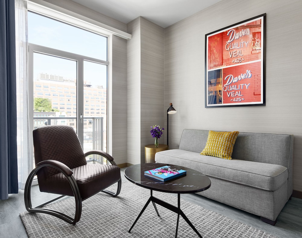 Suite (Manhattan) thumbnail 6