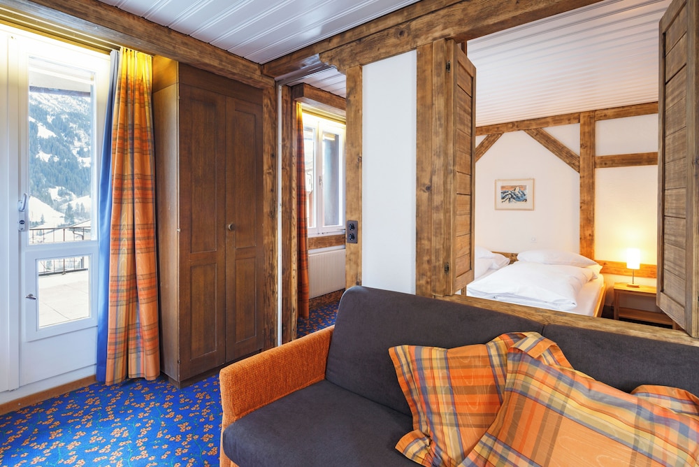Comfort Double Room, Balcony (Plus, with separate sofa area) - Photo 6