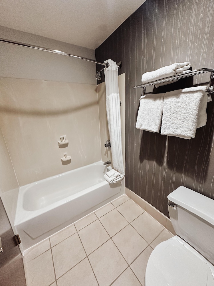 Standard Room, 2 Double Beds, Non Smoking - Photo 2