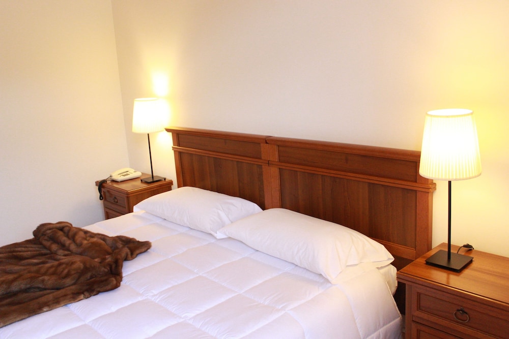 Double or Twin Room photo 2