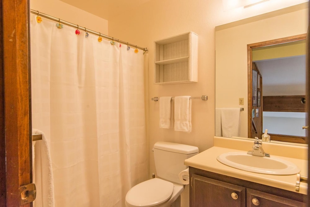 Family House, 3 Bedrooms, Mountainside photo 1
