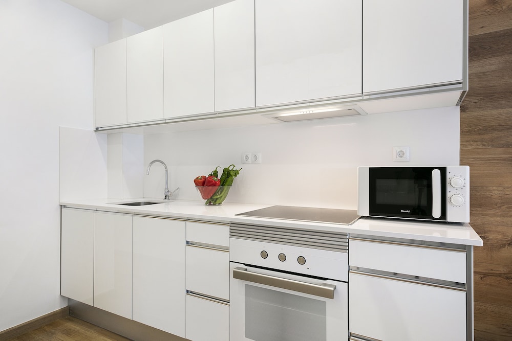Basic Apartment, 2 Bedrooms photo 2