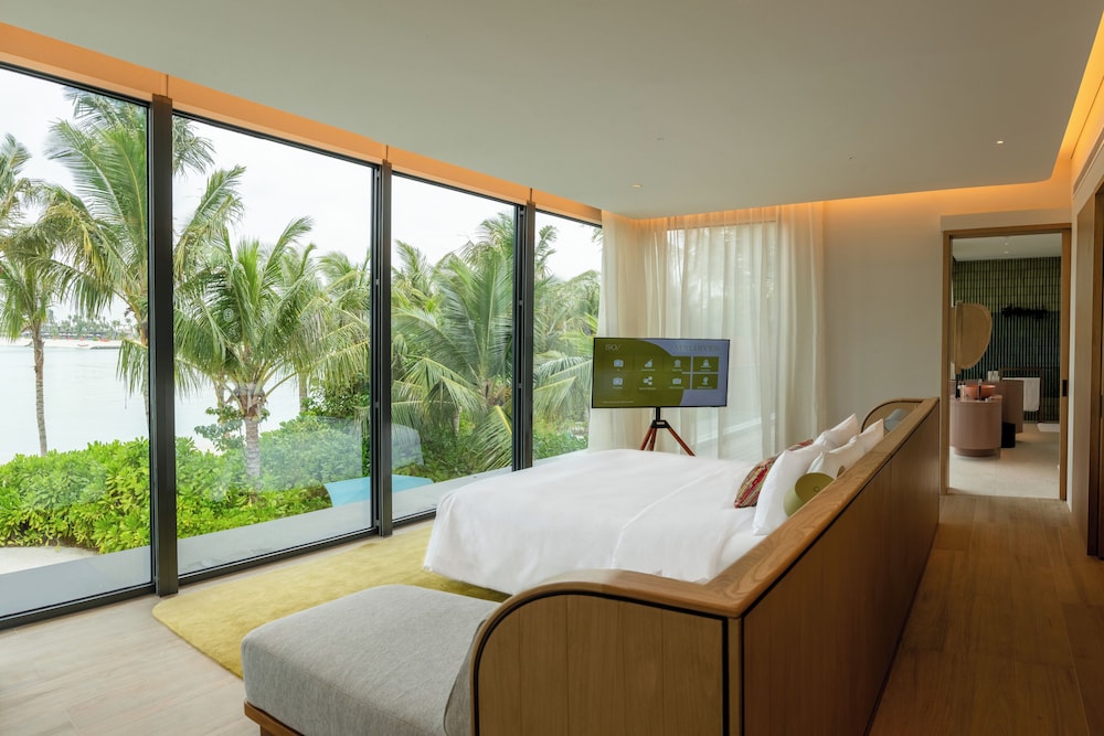 Two-Bedroom Lagoon Beach Pool Loft - Photo 10