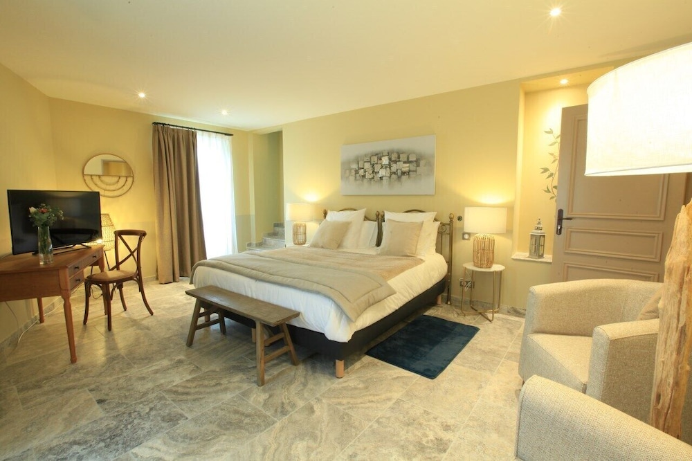 Family Room, 2 Bedrooms (La Gariguette)