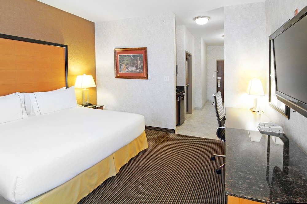 Standard Room, 1 King Bed - Photo 4
