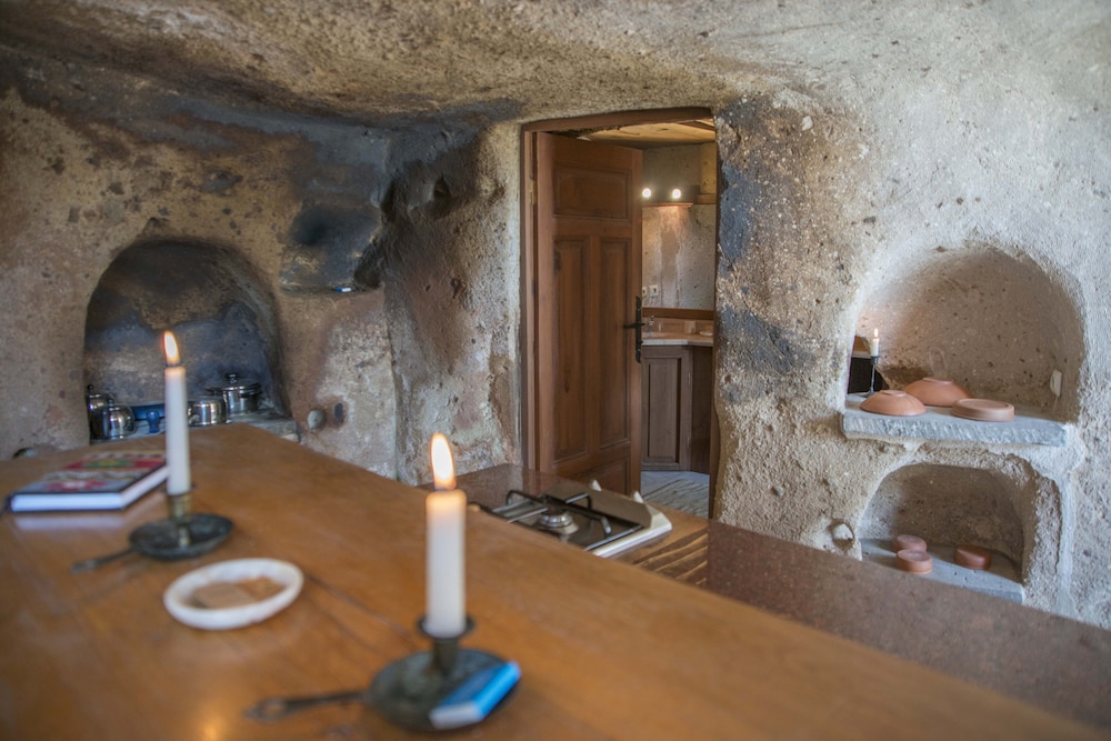 Traditional Triple Room, Fireplace, Valley View