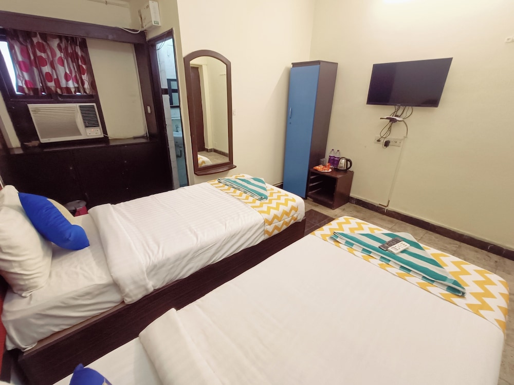 Standard Twin Room - Photo 15