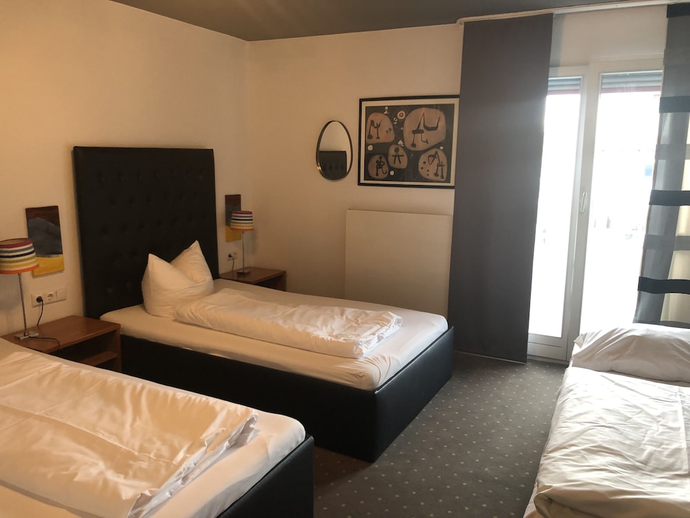 Triple Room - Photo 7