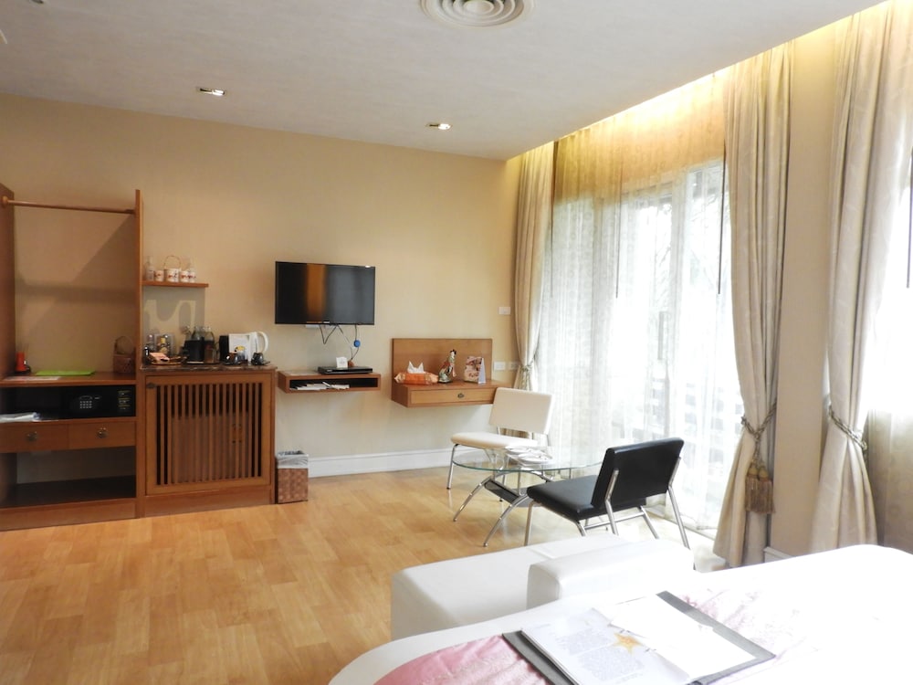 Classic Double or Twin Room photo 3