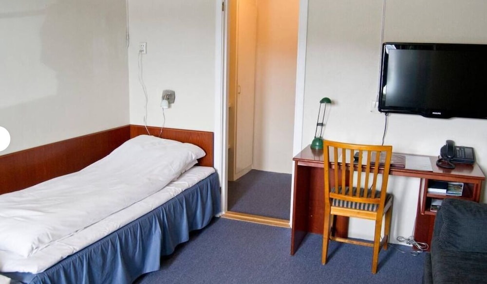 Economy Single Room