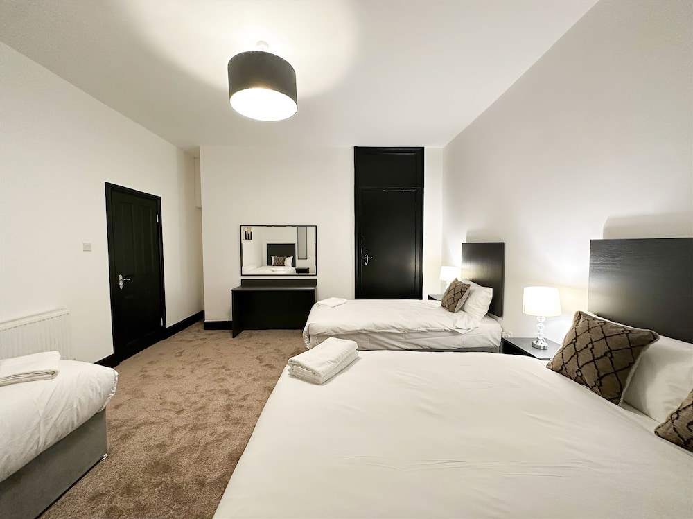Executive Apartment, Private Bathroom, Garden View (Apartment 1) - Photo 3